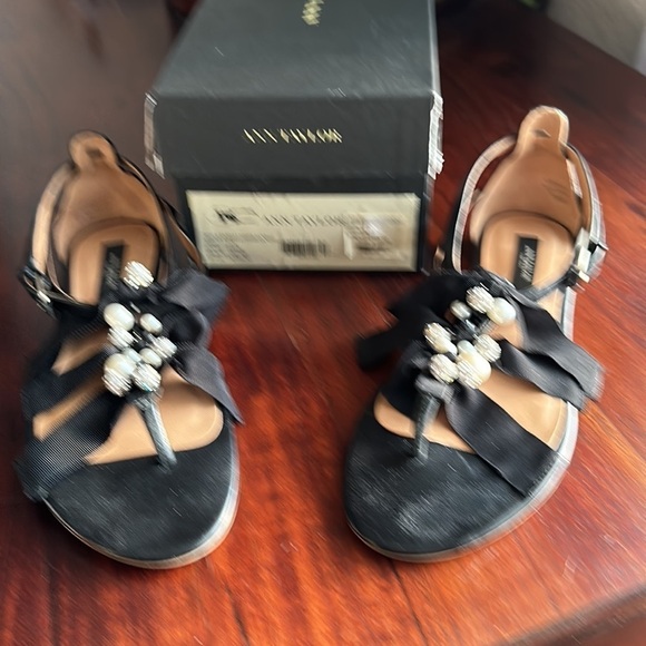 Ann Taylor Piper Embellished Sandal black size 7.5 - Picture 7 of 7